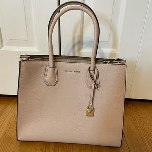 Michael Kors Shoulder Bag